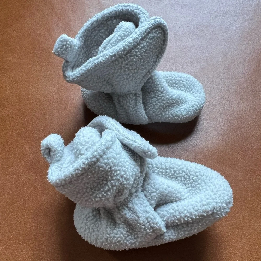 Grey Fleece Gripper Booties, 0-6mo
